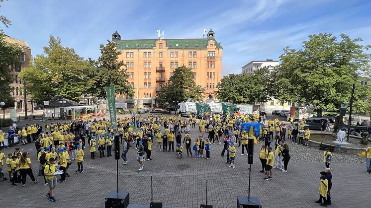 Storstädning i helgen. Foto: Lil Berger/Returpack.