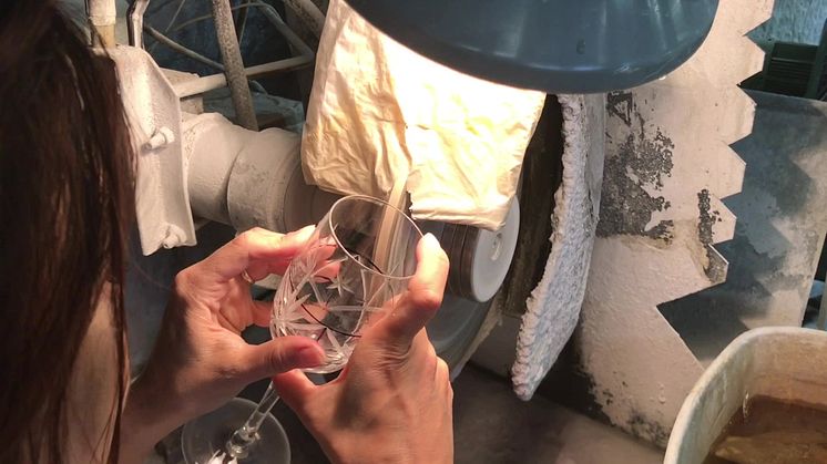 Slik lages Finn-champagneglass på Hadeland Glassverk