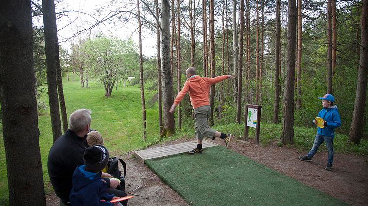 Discgolfparken fyller 30 – Järva skriver idrottshistoria