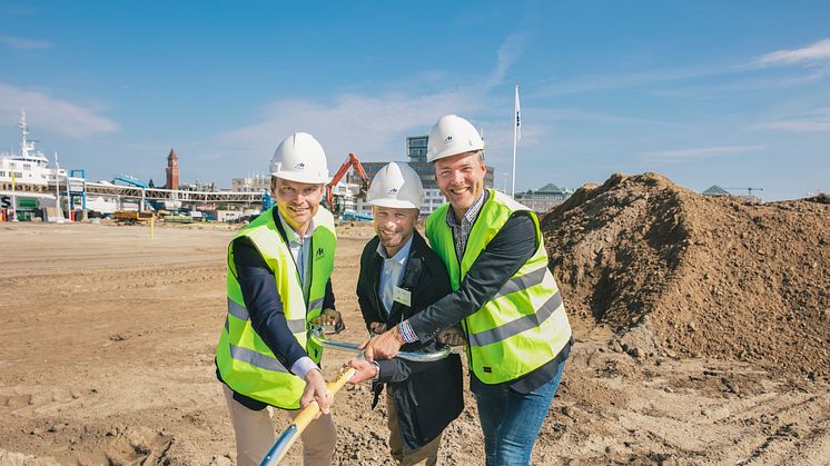 Första spadtag-ceremoni för World Trade Center Helsingborg  och ett nytt Scandic-hotell i Oceanhamnen, Helsingborg.