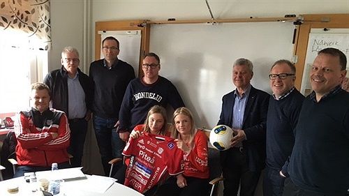 Fotbollsdamer och näringsliv i samarbete för hela länets utveckling