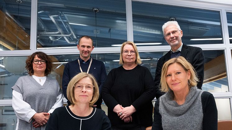 Undertecknandet av avsiktsförklaringen mellan Luleå tekniska universitet och Akademiska Hus. Namn på personer, se bifogad bild längst ner i pressmeddelandet.