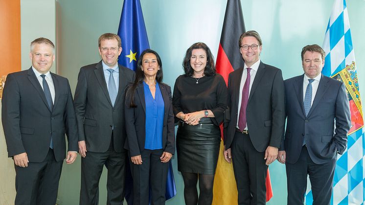 Christian Lösel (Borgmester i Ingolstadt), Reinhard Brandl (Medlem af Forbundsdagen), Grazia Vittadini (Airbus CTO), Dorothee Bär (Minister for Digitale Anliggender), Andreas Scheuer (Transportminister), Bram Schot (Midlertidig CEO for Audi AG)