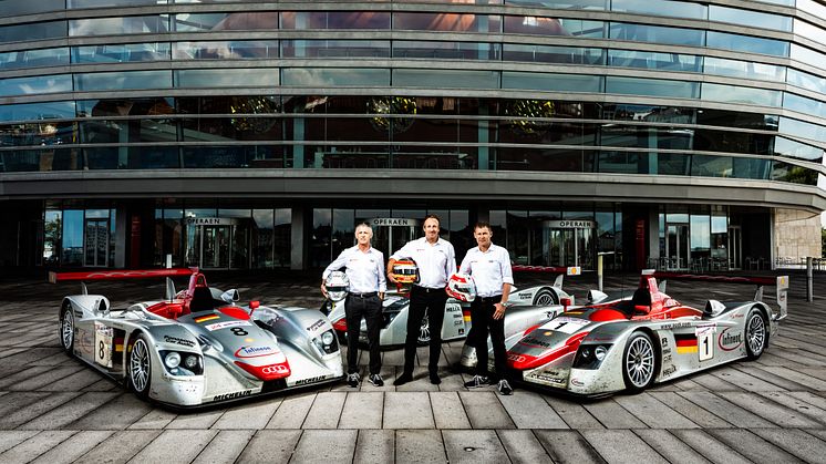 Dindo Capello, Frank Biela og Tom Kristensen ved Audi Le Mans vinderbiler fra 2000, 2001 og 2002 for Operaen i København (foto Mads Dreier)