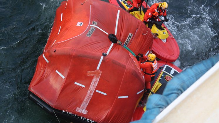 Att öva massräddning ökar beredskapen för världens sjöräddningsorganisationer. Här en bild från en tidigare övning.