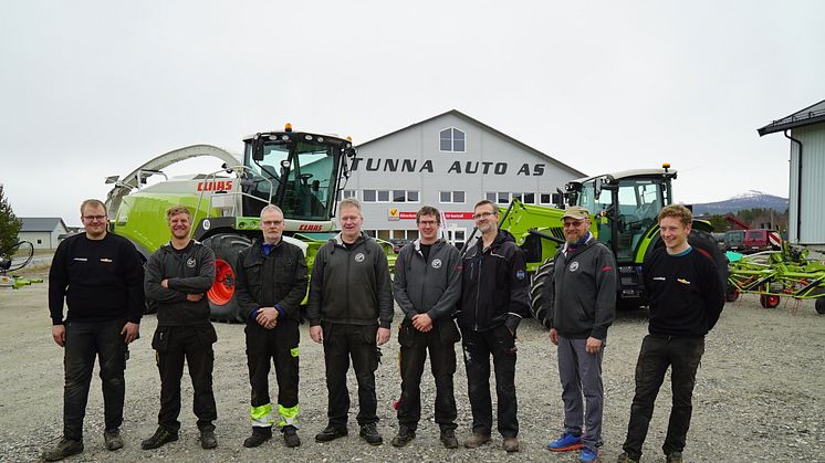 Gjengen hos CF Maskin Tunna Auto (f.v.): Nils Erik Mælen, Jan Viggo Mikkelsen, Vidar Mælen, Ove Mælen, Christer Brendryen, Per Morten Mælen, Nils Tormod Mælen og Max Bolte.