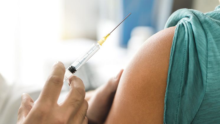 De første borgere vaccineres i det lokale vaccinationscenter i Vejen Kommune den 12. april.