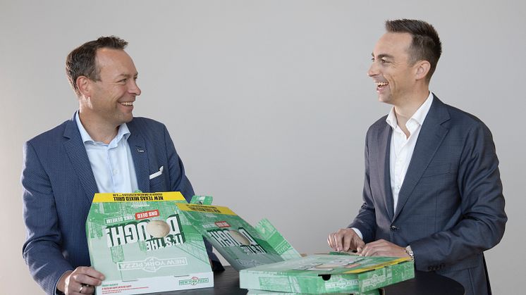 Konsernsjef Jaan Ivar Semlitsch (t.v.) og  Kenneth Haavet, konserndirektør Orkla Consumer & Financial Investments. (Foto: Trygve Indrelid, NTB).