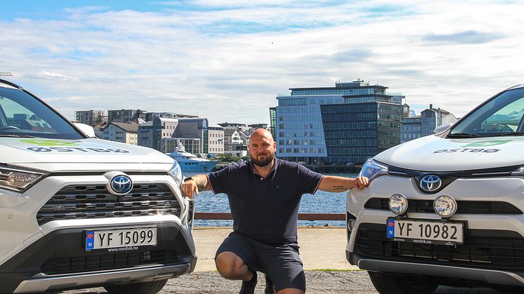 Første kunde i Bodø fikk levert nyheten RAV4 AWD