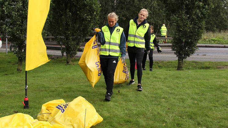 Över 300 idrottsungdomar var engagerade i RenovaRöjet.