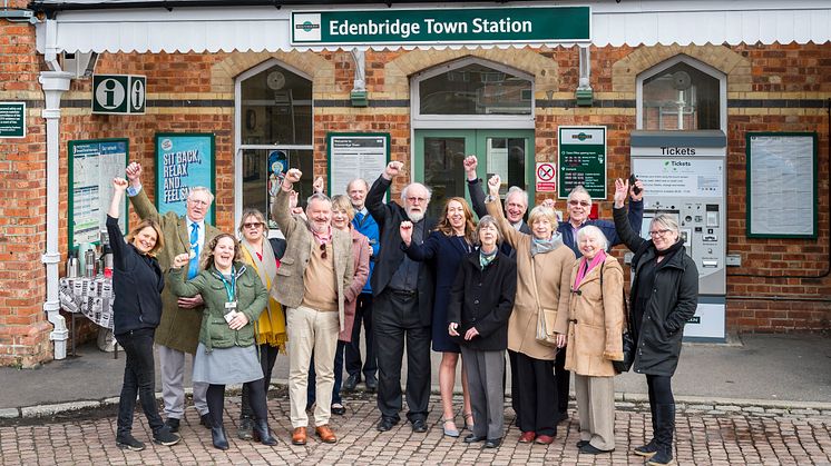 Free evening parking and a new partnership were celebrated at Edenbridge Town Station - MORE PHOTOS AVAILABLE TO DOWNLOAD BELOW