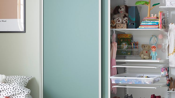 DK_Elfa-closet-slidingdoors-childrensroom-1-original