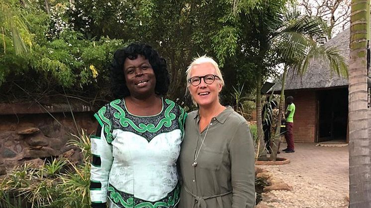Anne och Gertrude. På ICLD:s instagram kan du se mer av vårt arbete i Zimbabwe och övriga världen.