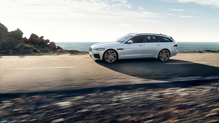 Jaguar XF Sportbrake har sammen sportslige DNA som sedanversionen, og er måske endnu mere sportslig at se på