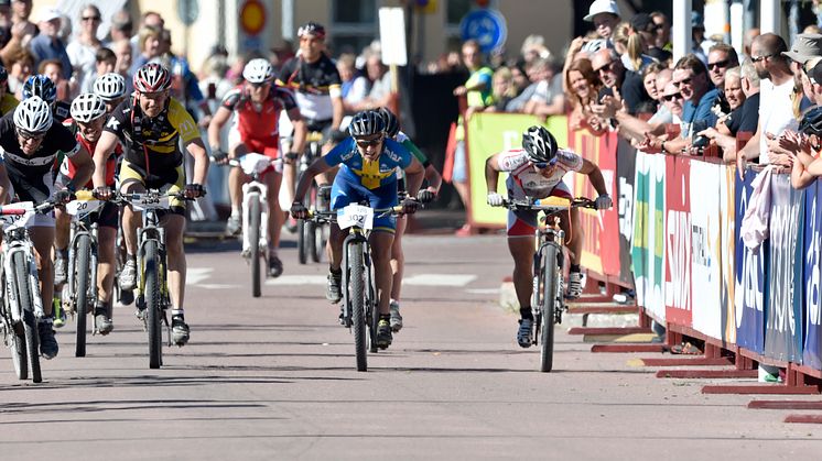 Jennie Stenerhag (nr 302) vinner Cykelvasan 2015