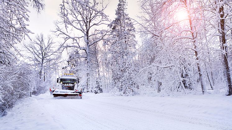 Från och med första september kommer Svevia att sköta vägunderhållet inom driftområde Växjö. Foto: Markus Marcetic