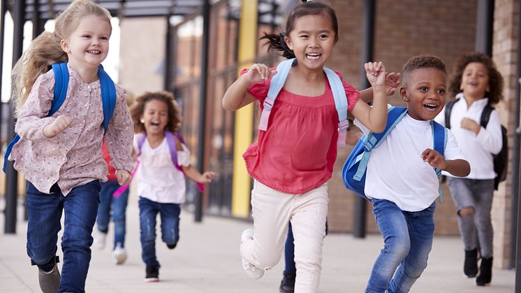 Arbeidstakere har ingen lovfestet rett til fri når barna begynner på skolen eller i barnehagen. FOTO: Dreamstime