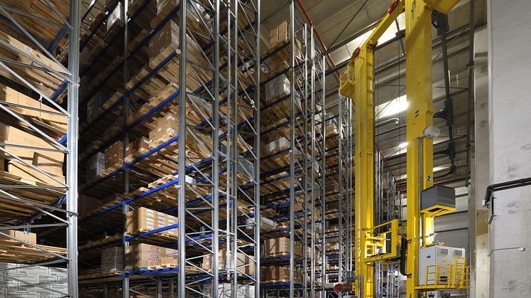 Automated warehouses and storage system offer solutions to supply chain problems. (© Surplex).