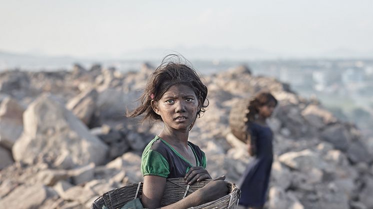 En flicka i Black Diamond, kolets huvudstad i Jharkhand, Indien. Fotograf: Sebastian Sardi