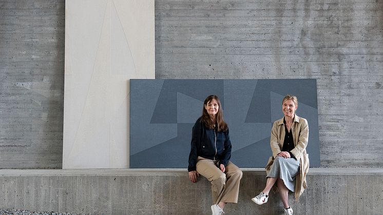 Designstudion EgnellAllard. I bakgrunden syns mönstren Abstract och Zig Zag som ingår i den nya mönsterkollektionen för Cembrit.