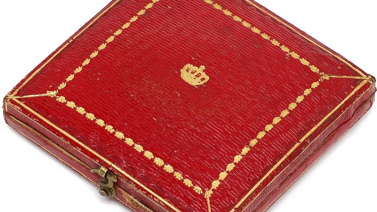 Kongens helbredelse, 1822, Conradsen, B 93, 47 mm - guldmedaille i original æske.. – stor.jpeg