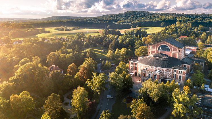 Bayreuth Luftaufnahme vom Festspielhaus ©Corinna Weih