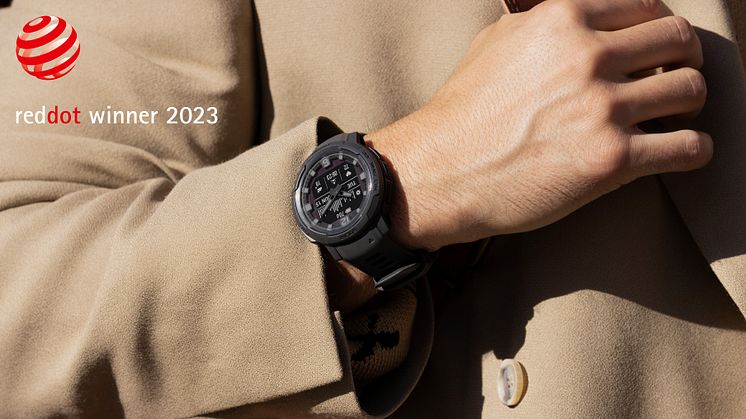 Garmins smartwatchhybrid-serie Instinct® Crossover har tilldelats prestigefyllda Red Dot Design Award 2023.