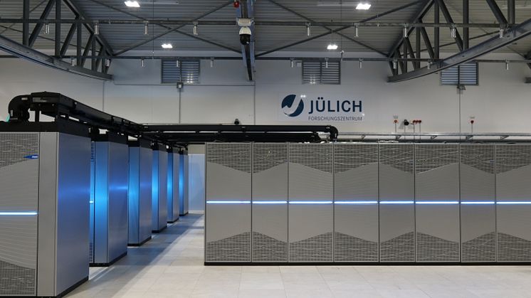Supercomputer Juwels in Jülich_Frontalansicht