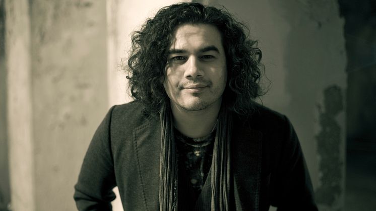 Chris Medina släpper debutalbumet ”What Are Words” den 23 november