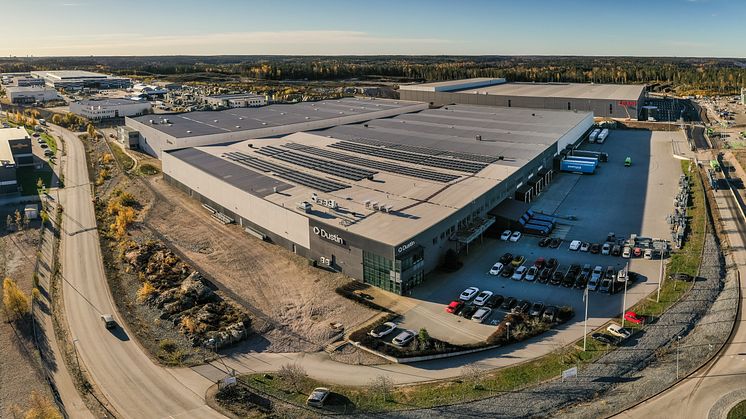 Dustin to invest in a greener warehouse – installing solar cell facility and LED armatures 