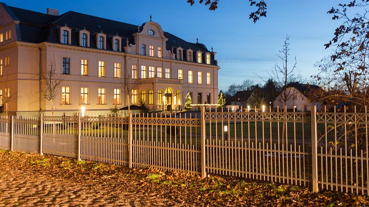 Eine literarisch- musikalische Zeitreise zum 200. Geburtstag von Theodor Fontane wird es im Januar im Schloss Ribbeck im Havelland geben. Foto: TMB-Fotoarchiv Steffen Lehmann.    