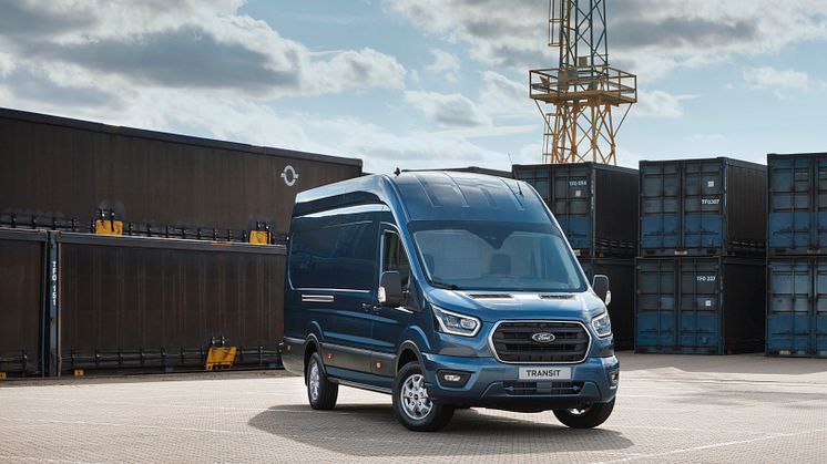 AZ új 2 tonnás Ford Transit Van