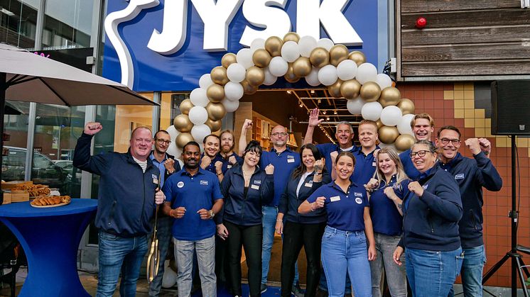 Het team van JYSK Delft voor de opening.
