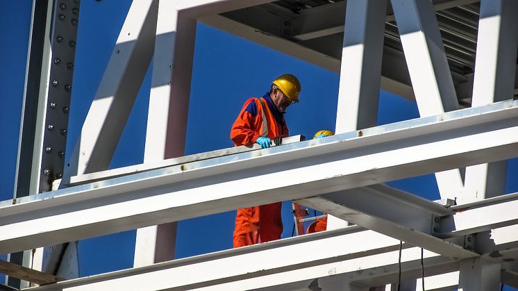 Nyanländas yrkeskunskaper verifieras för snabbare etablering i byggbranschen