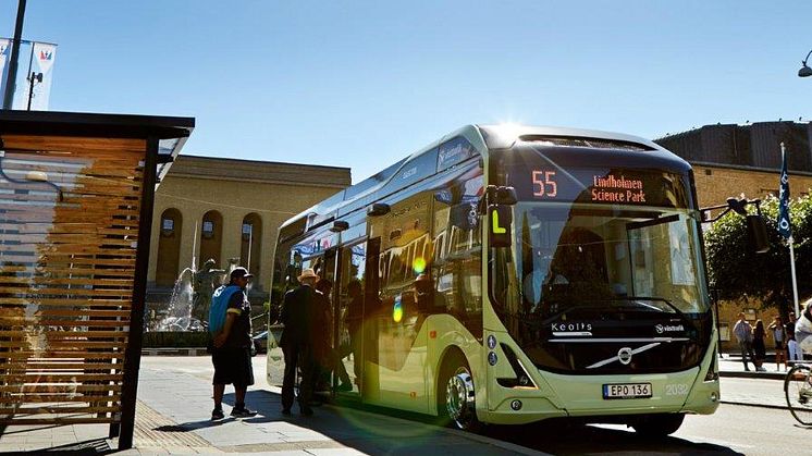 Electricity och buss 55 - en del av de fossilfria transporterna i Göteborg. Foto: Trafikkontoret, Göteborgs Stad