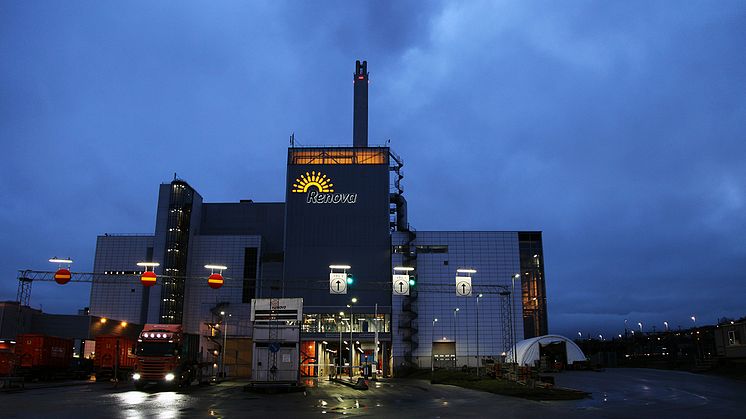 På Renovas avfallskraftvärmeverk i Sävenäs omvandlas brännbart avfall från hushåll och verksamheter till värme och el. Anläggningen står för cirka 35 % av göteborgarnas fjärrvärme och 5 procent av göteborgarnas elbehov.