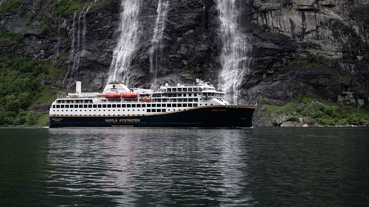 Havila Castor i Geirangerfjorden