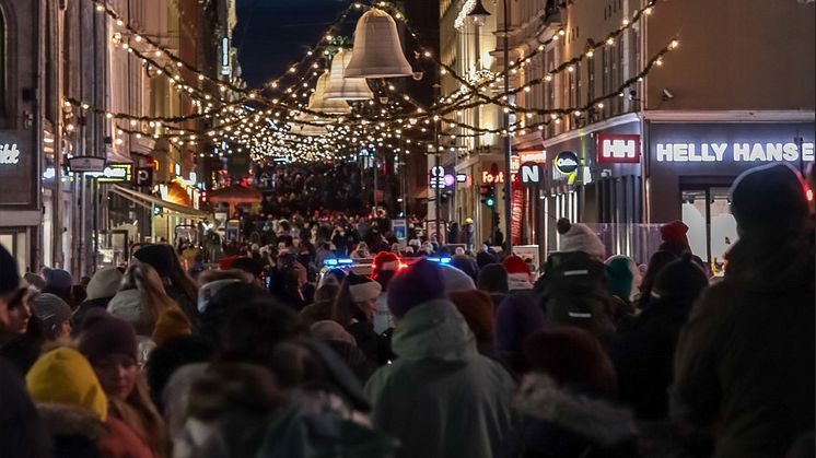 Fra julegateåpningen på Karl Johan i 2021.