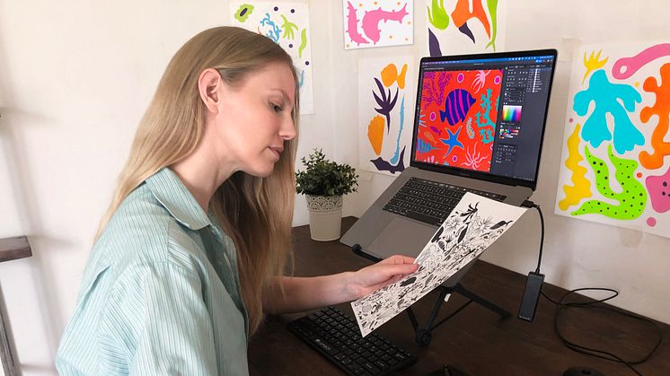 Xlash lanserar limiterad Ocean Day box i samarbete med den norska, visuella artisten Ragnhild Jevne