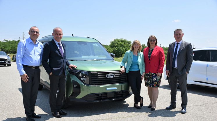 Ambasadorul Statelor Unite ale Americii în România a vizitat fabrica Ford Otosan Craiova