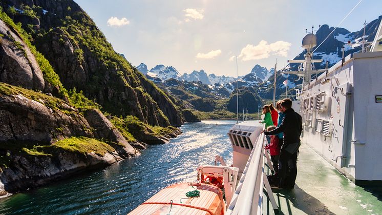 Hurtigruten blir eneste reiselivsmerkevare som deltar i prestisjeordningen Made in Norway. Foto: Agurtxane Concellon / Hurtigruten