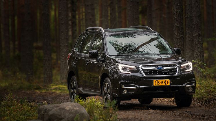 Subaru Foresterin hinnat laskivat. Bensiinimoottorimalliston hinnat alkavat nyt 32 218,90 eurosta, laskua edelliseen malliin verrattuna 2 725 euroa. 