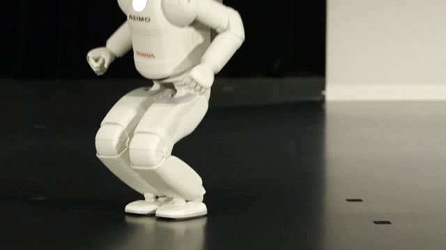 Hondan uusin ASIMO-humanoidirobotti tuli Eurooppaan