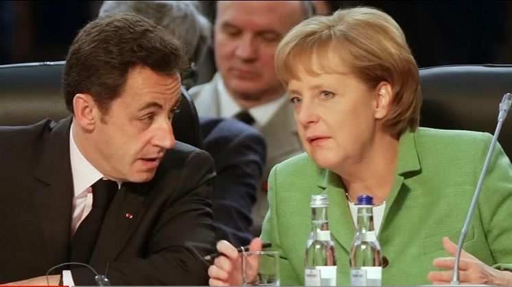 Vid Natos toppmöte i Bukarest 2008 beslutades att Ukraina och Georgien skulle bli fullvärdiga medlemmar av Nato. Den dåvarande tyska förbundskanslern Angela Merkel och den dåvarande franska presidenten Nicolas Sarkozy gick emot förslaget.