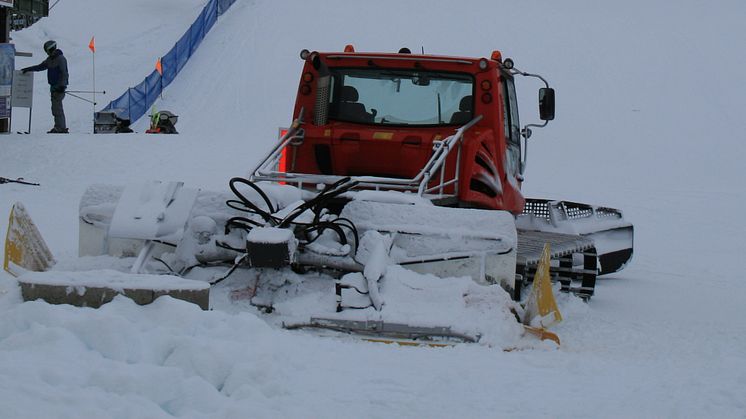 Riksgränsen, Hemavan och Tärnaby blir först i Sverige med onlinebokningsbara turer i pistmaskin.