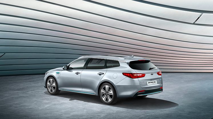 KIA Optima SW Plug-in Hybrid er en af de nyeste lavemissionsbiler fra KIA, og koster efter de nye bilafgifter 361.694,- kr.