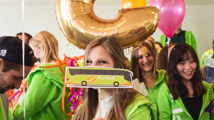 FlixBus firar fem år av blomstrande affärer
