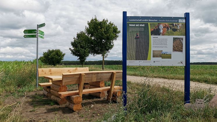 Naturpark Dübener Heide - Rastplatz am Gustav-Kögel-Weg - Foto: LRA / Paul Splitt