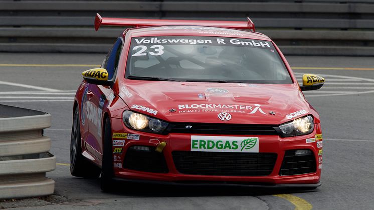 Ola Nilsson ligger på tredje plats i Volkswagen Scirocco R-Cup som nu körs igång igen efter sommaruppehållet.