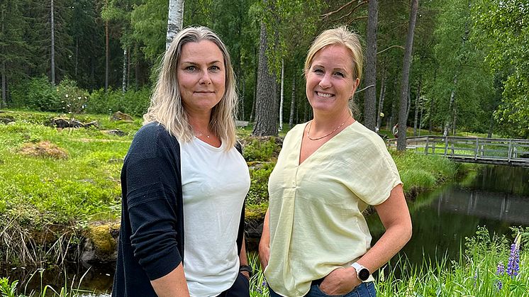 Fr. v. Anna Frosch, ansvarig för HR & EHS och Anna Stiwne, VD på Åkerströms Björbo